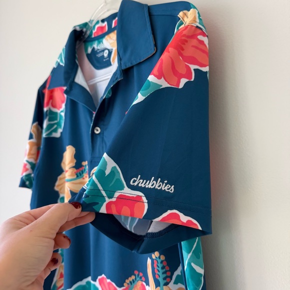 Chubbies Blue‎ and Red Polo Shirt with Vibrant Floral Design - Picture 4 of 6